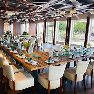 Bergwirtschaft Wilder Mann Und Restaurant Hotel Dresden