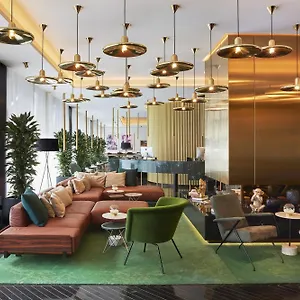 Hotel Roomers Munich, Autograph Collection